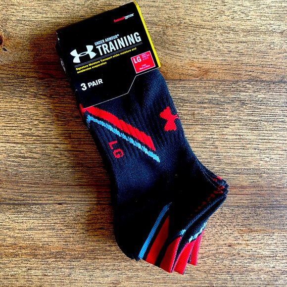 Under Armour Other - Under Armor LG 3 pair socks